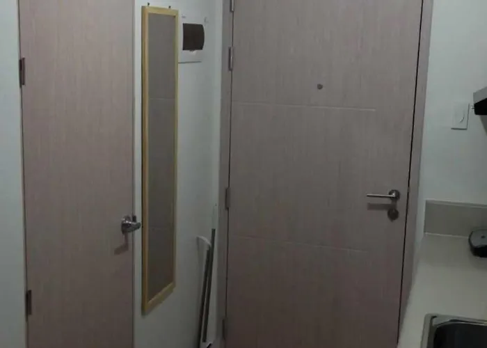Trees Residences 1 Bedroom With Netflix And Bluetootth Karaoke Speaker With 2 Mini Microphone Apartamento