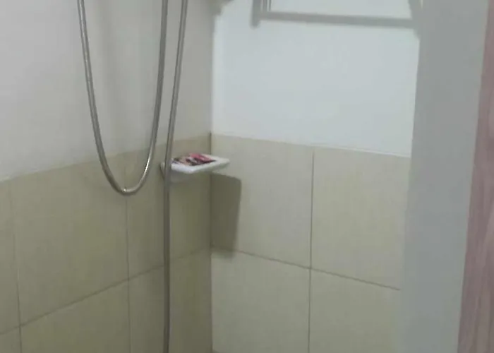 Trees Residences 1 Bedroom With Netflix And Bluetootth Karaoke Speaker With 2 Mini Microphone Apartamento *