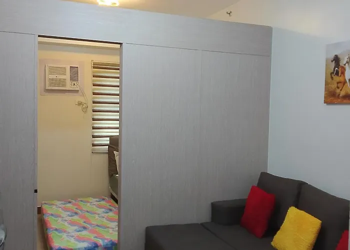 Trees Residences 1 Bedroom With Netflix And Bluetootth Karaoke Speaker With 2 Mini Microphone * Manila