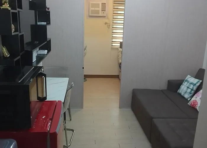 Trees Residences 1 Bedroom With Netflix And Bluetootth Karaoke Speaker With 2 Mini Microphone * Manila